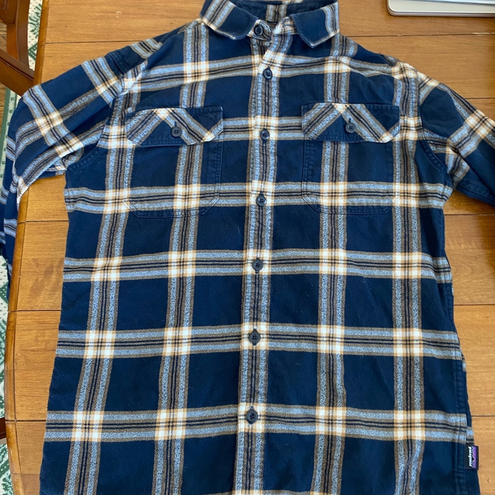 Patagonia Navy and Beige Plaid Men's Shirt